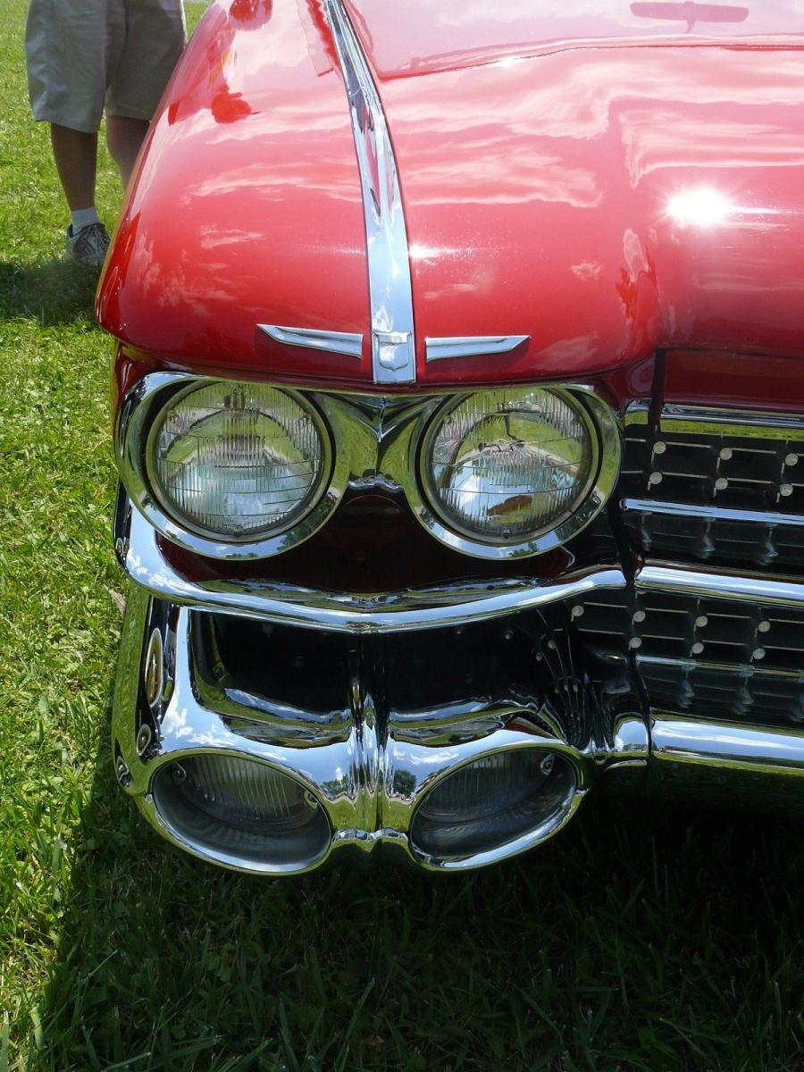  Cadillac Eldorado Biarritz Convertible 1959 года  (фото 24 из 40)
